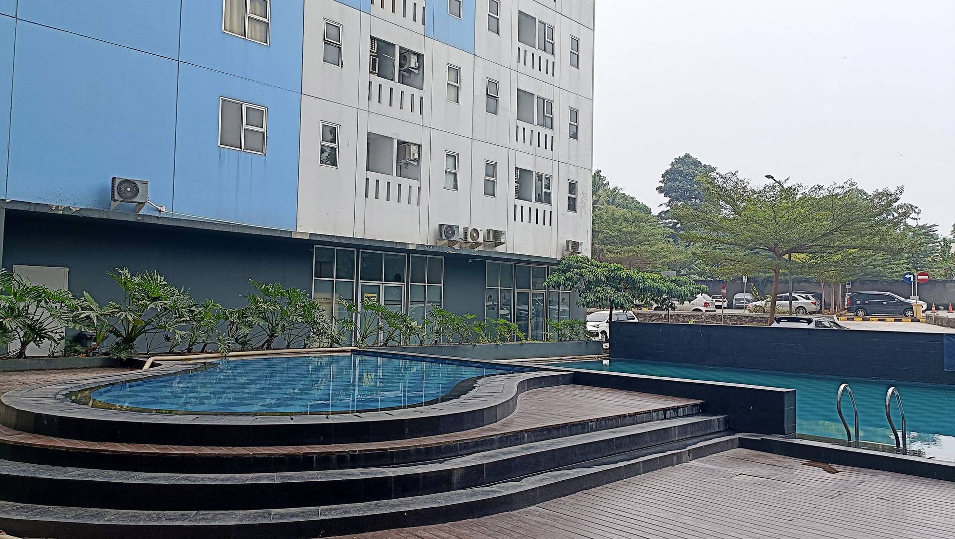 https://images.rukita.co/buildings/building/fb76a424-3a2a-40ad-8d4e-9f9912e6016a.jpg