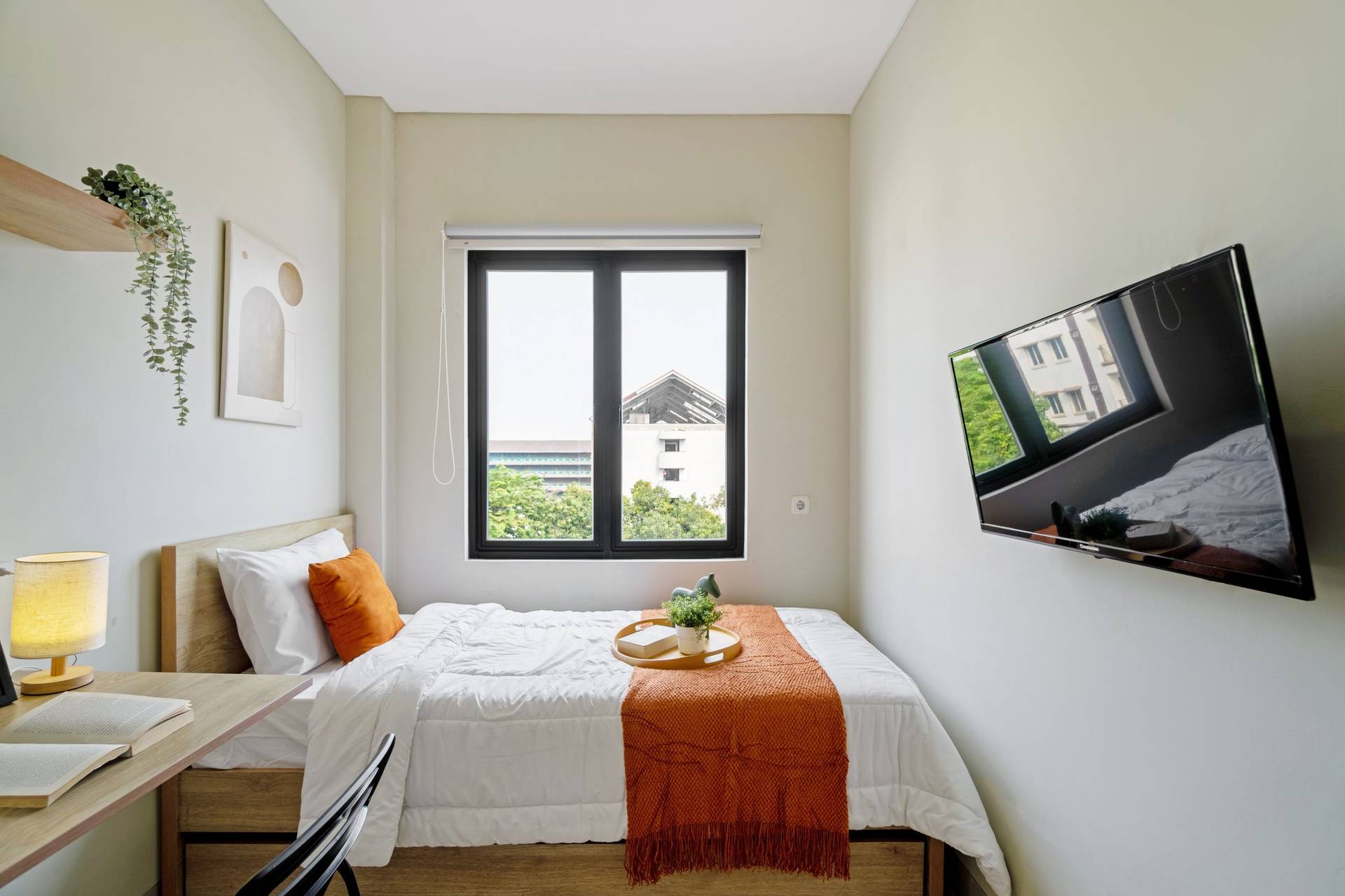 https://images.rukita.co/buildings/building/fc225255-dcd.jpg
