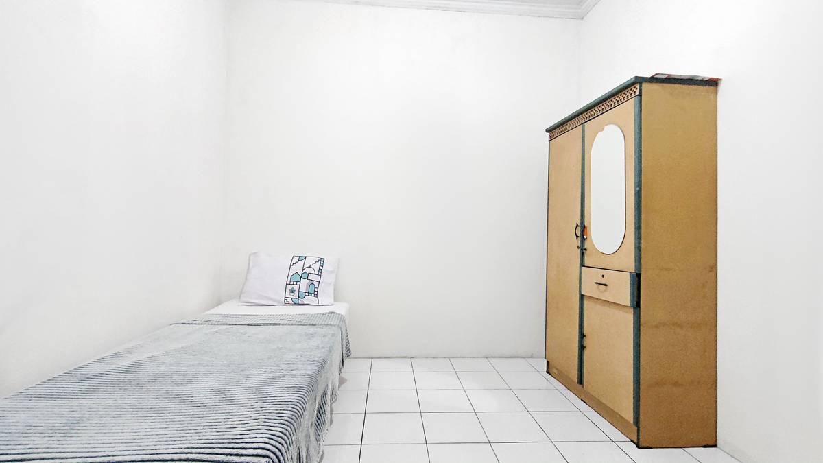 https://images.rukita.co/buildings/building/fc81aeba-63a.jpg