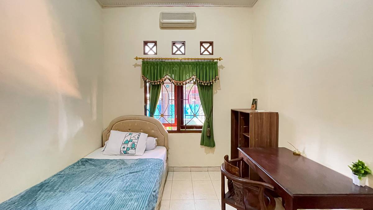 https://images.rukita.co/buildings/building/fd5ad216-042.jpg