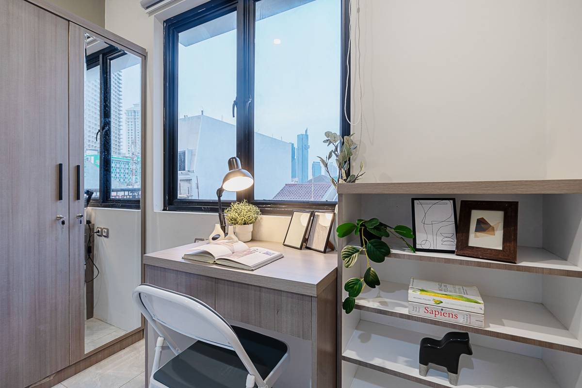 https://images.rukita.co/buildings/building/fdd3379c-94b.jpg