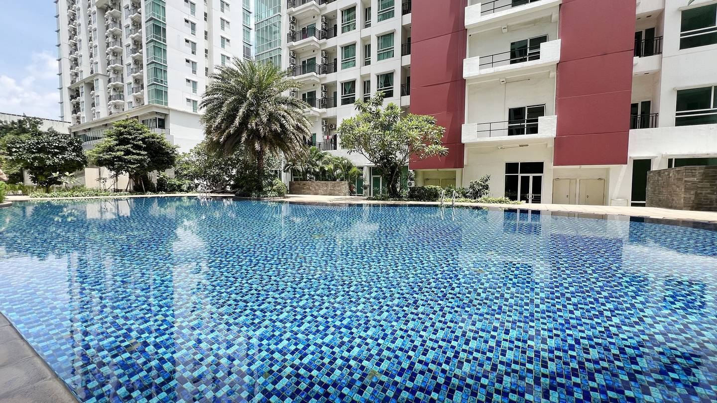 Foto Rukita Unit Apartemen Woodland Park Residence Kalibata - Studio Pool View #1