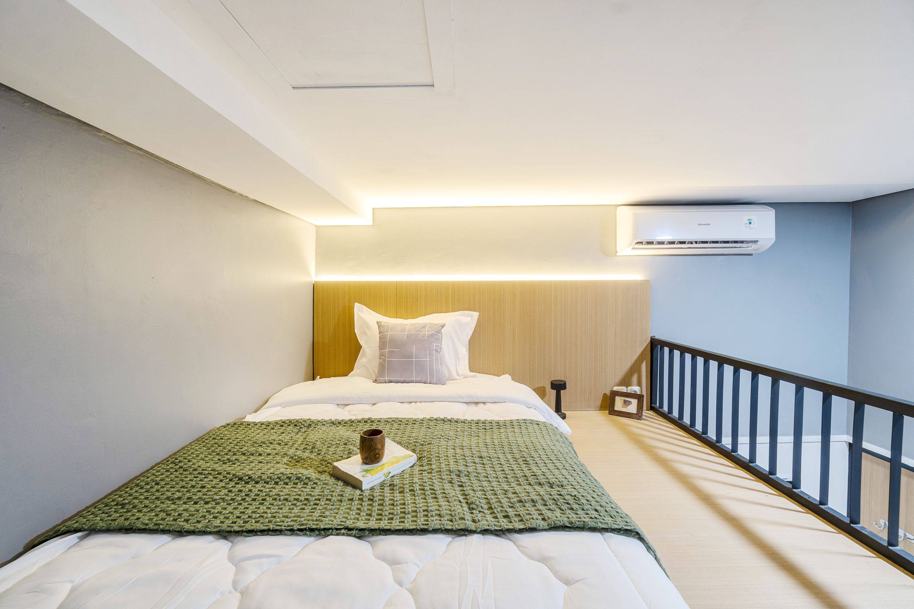 Superior Loft Full A