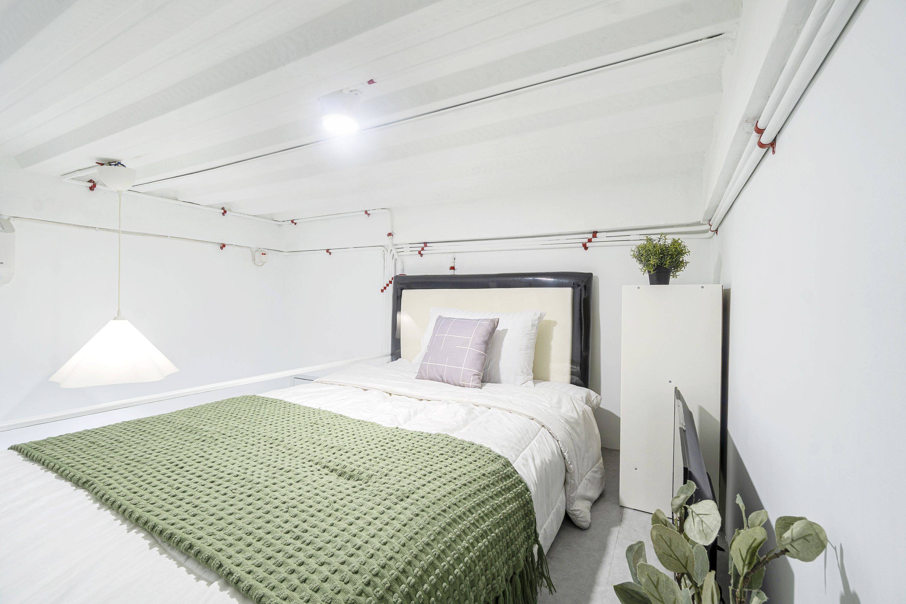 Superior Loft Full C