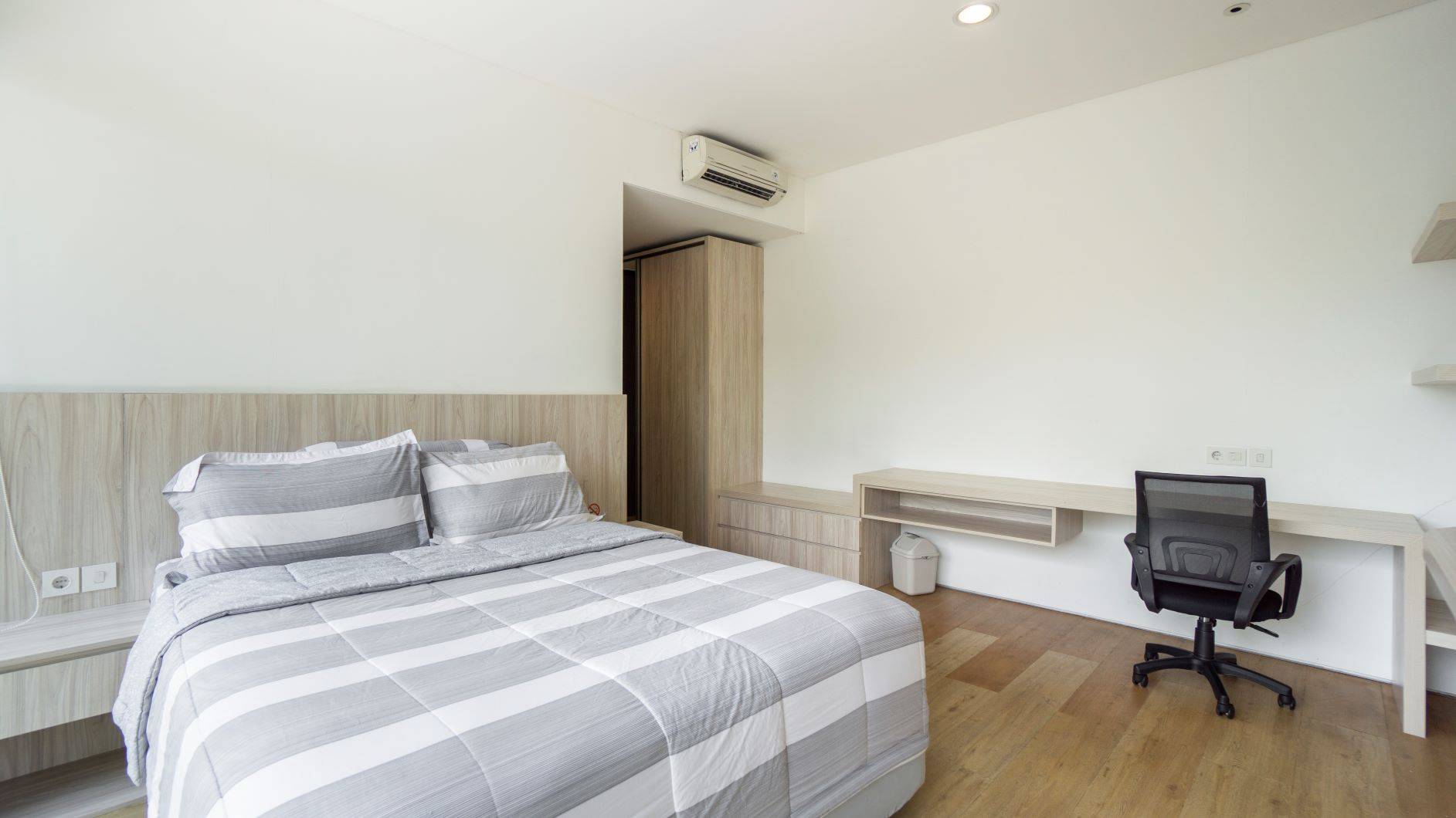 Rukita Kimbelloft Karawaci Flat Residence Queen 