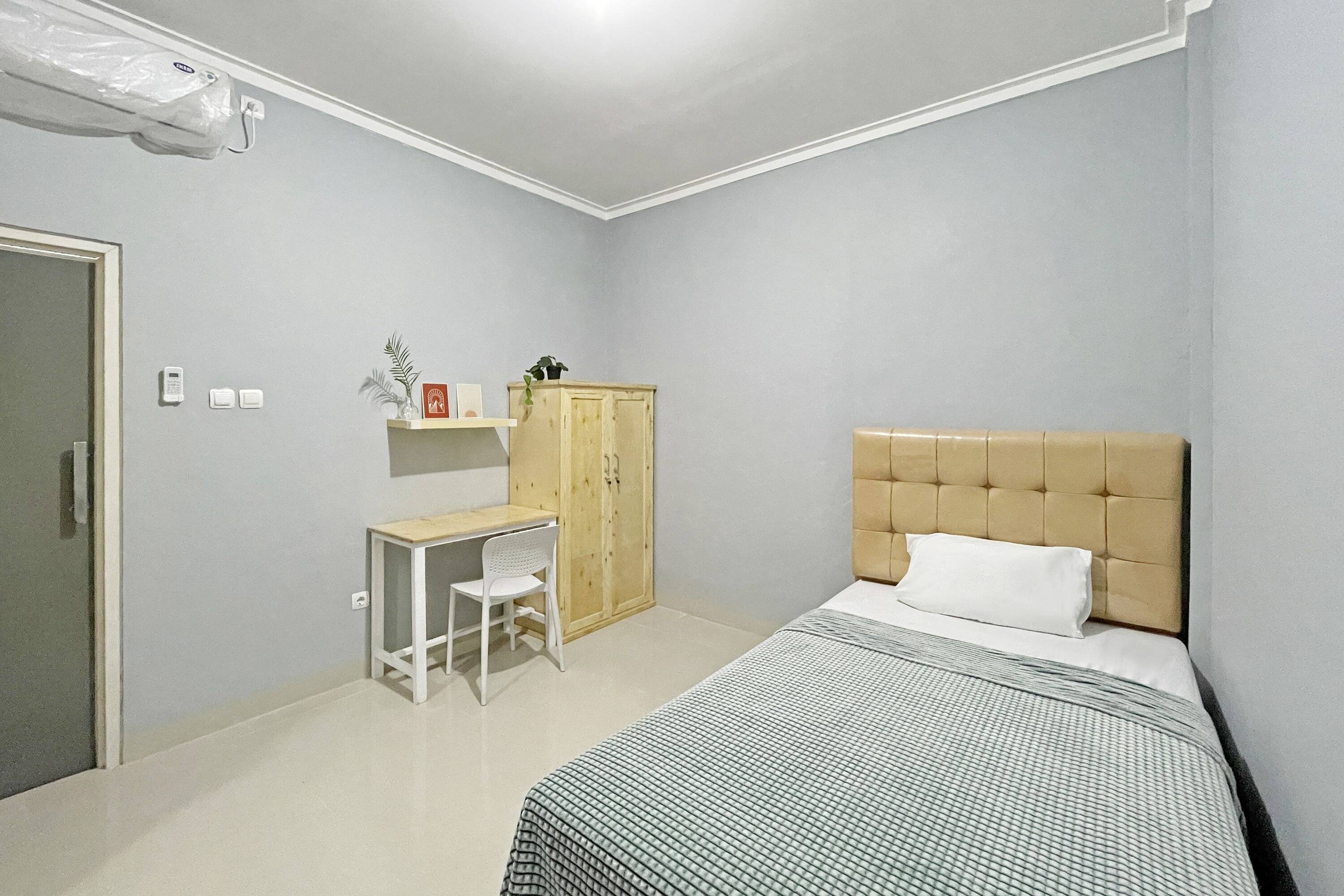 Regular Single A - M