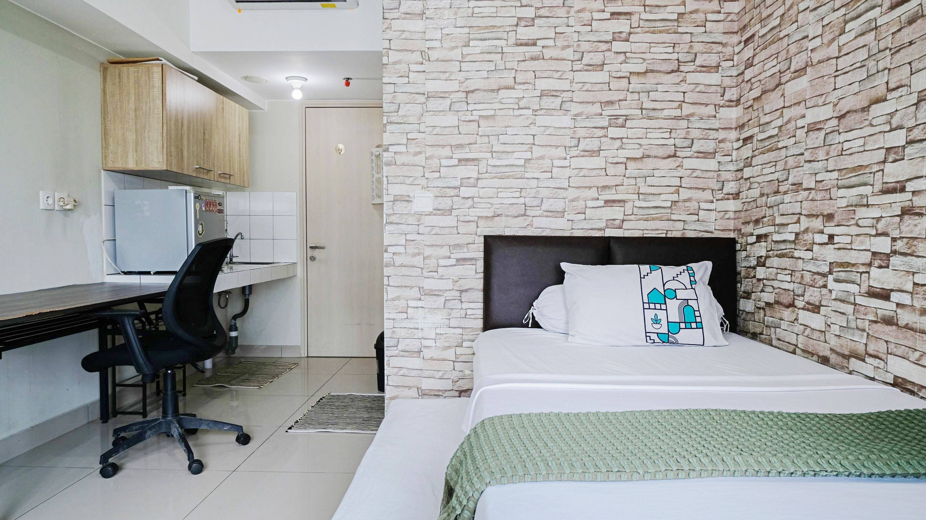 Studio Twin Full Sliding