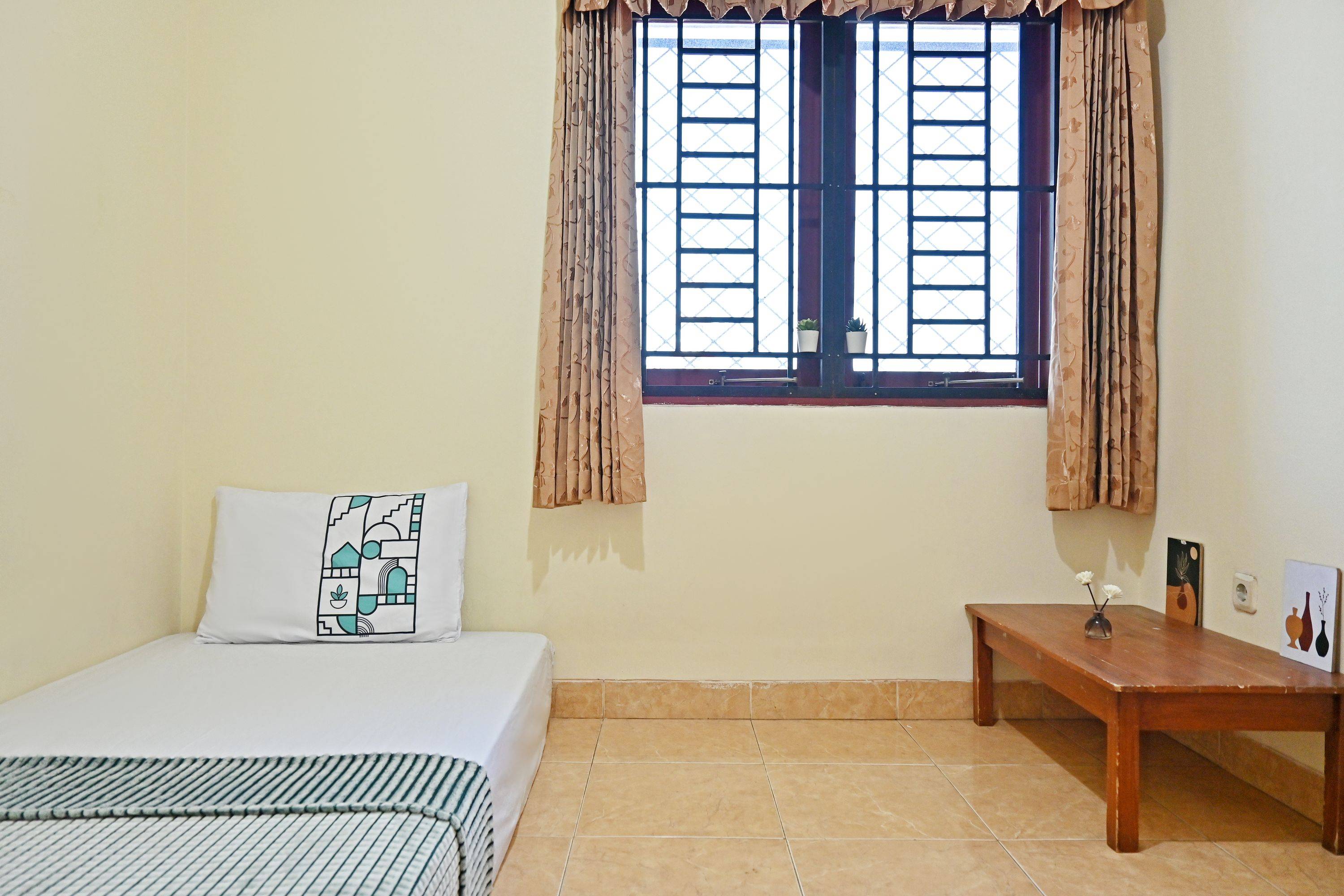 Pocket Single B - 23