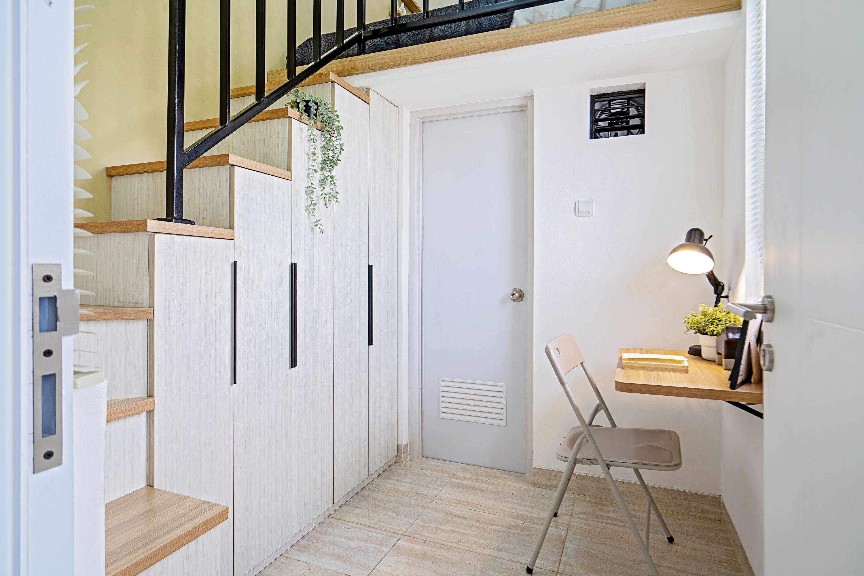 Regular Queen Loft B