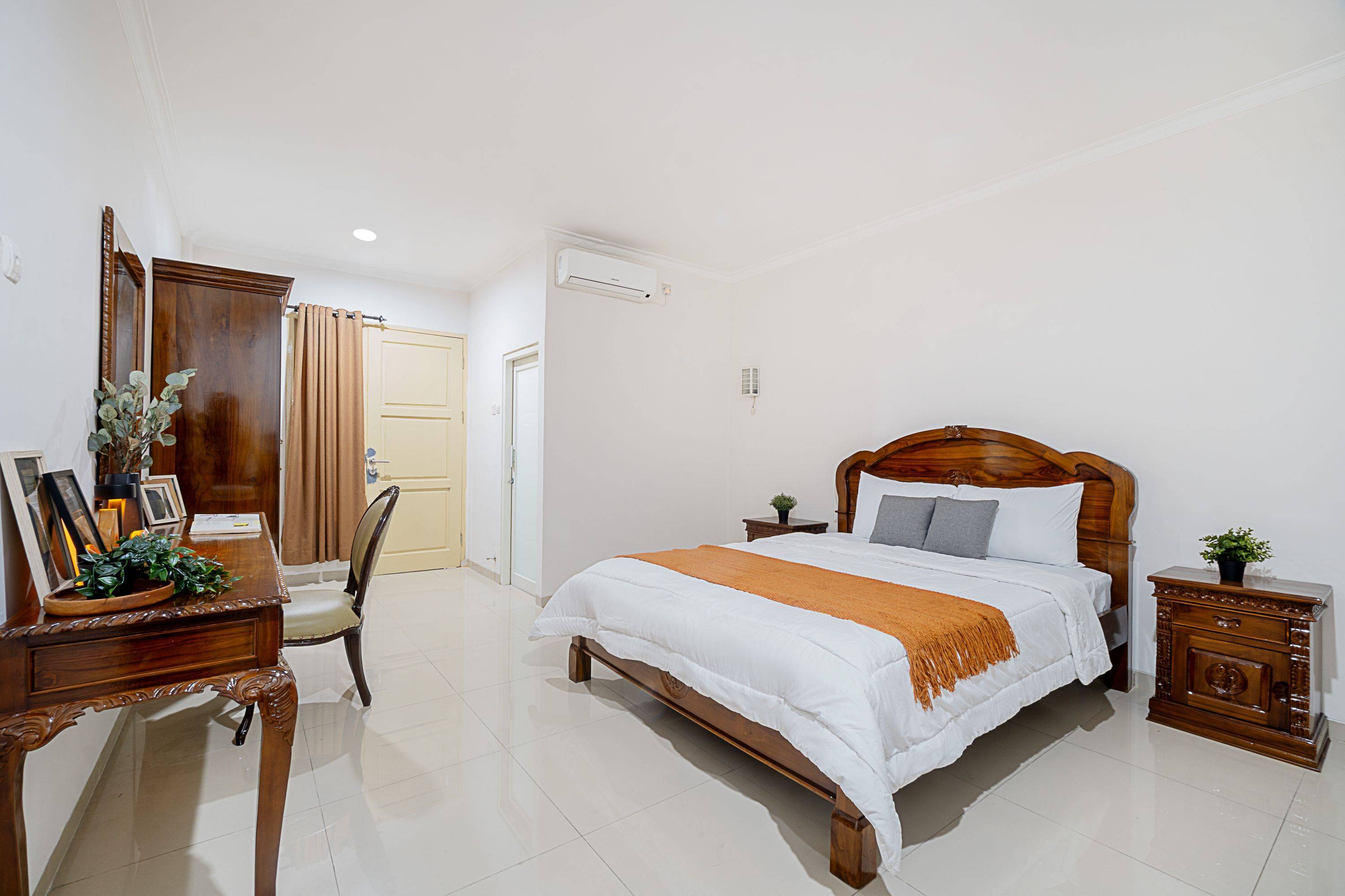 Flat Residence Queen A