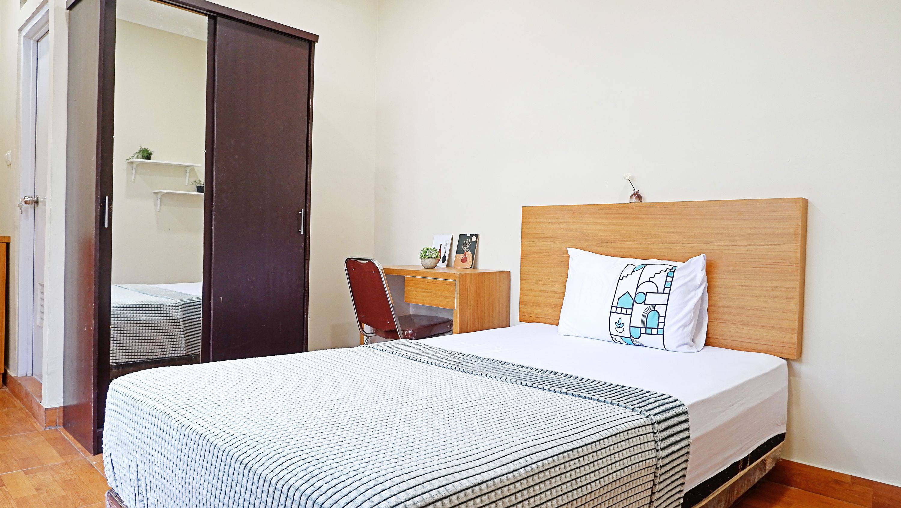 Superior Single C - F