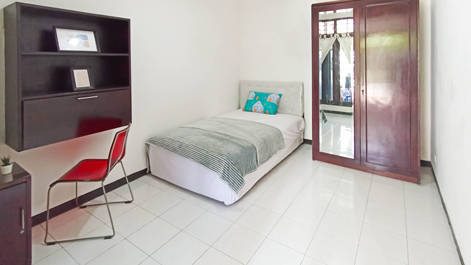 Putriku Pulo Gadung Regular Single A