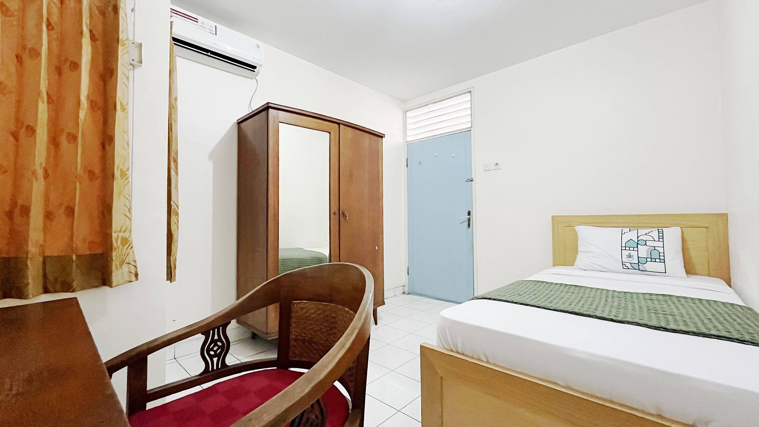 A House for Living Pemuda Velodrome Rawamangun Compact Single A