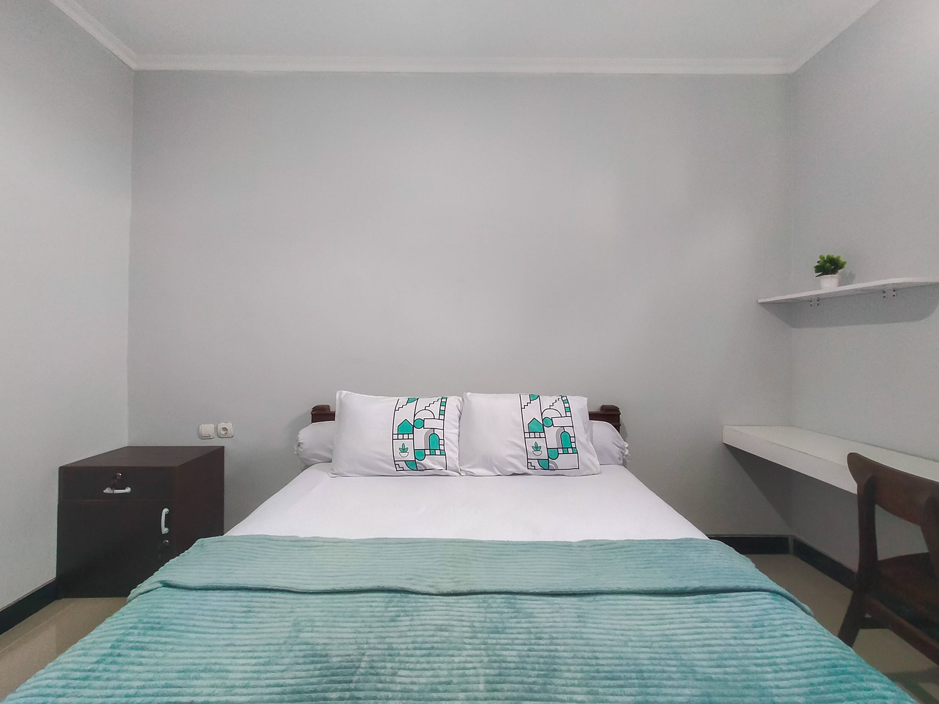 Queen House Simongan Semarang Superior Queen B