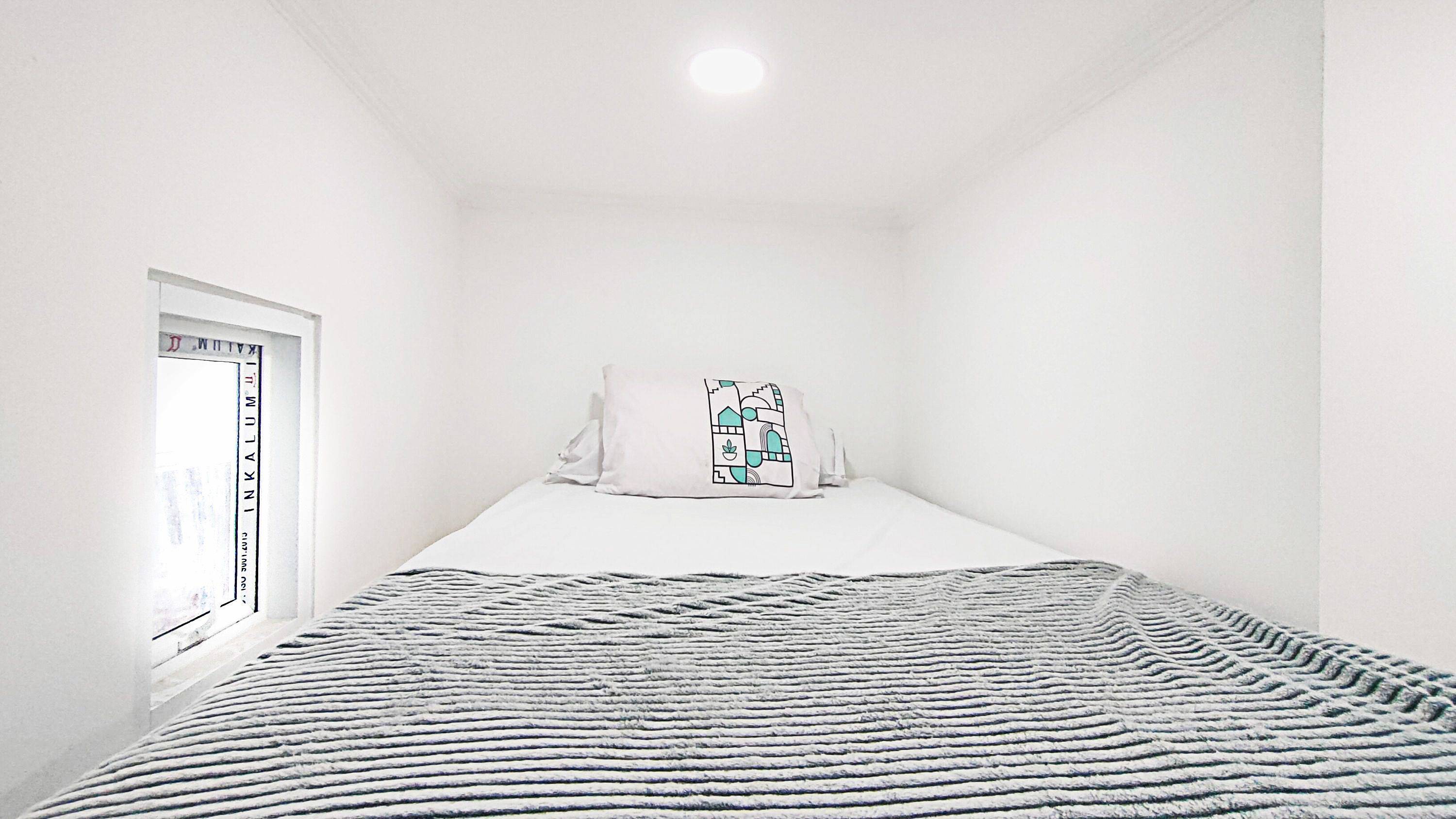 Pocket Loft Single B