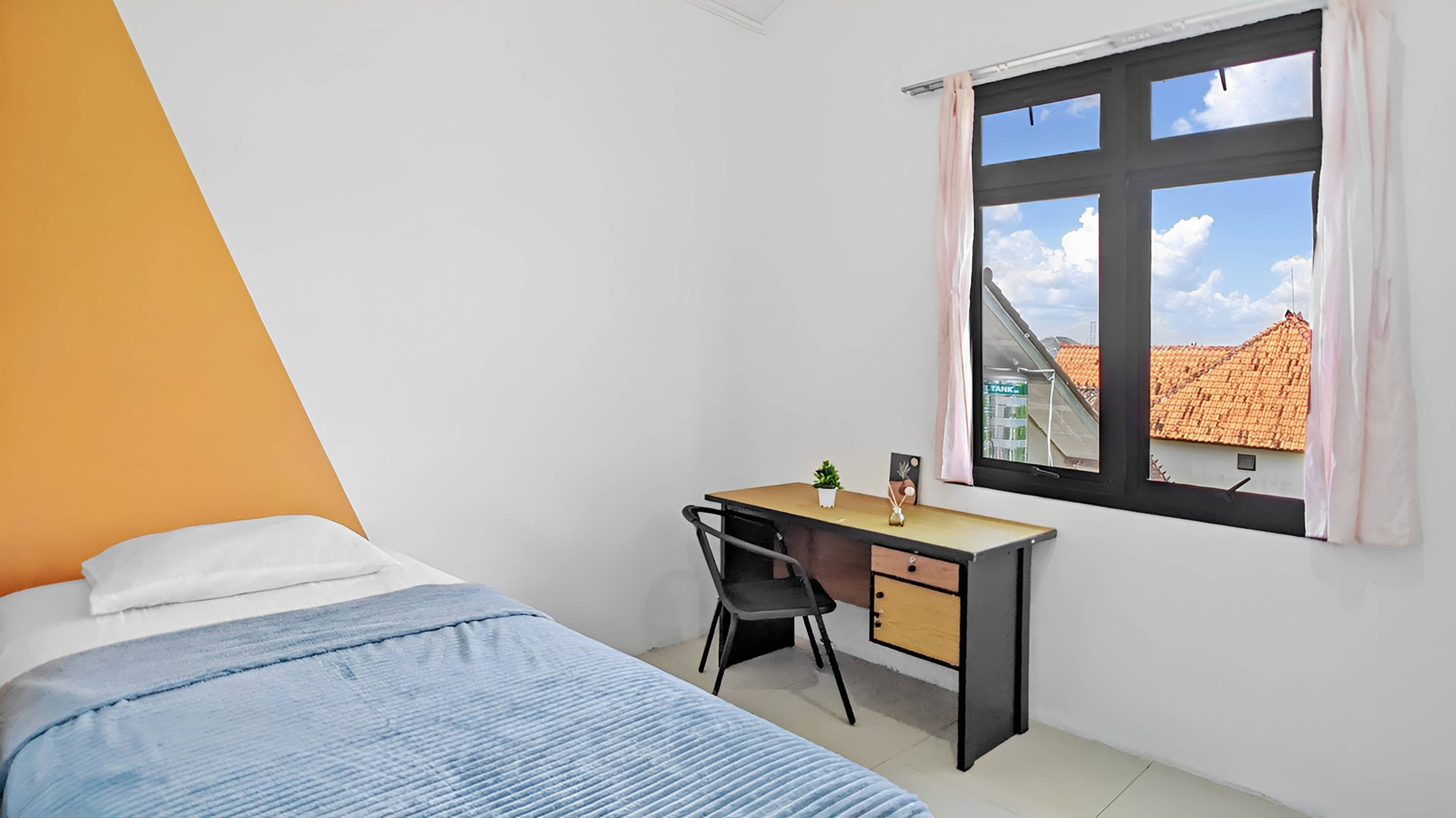 Regular Single A - M