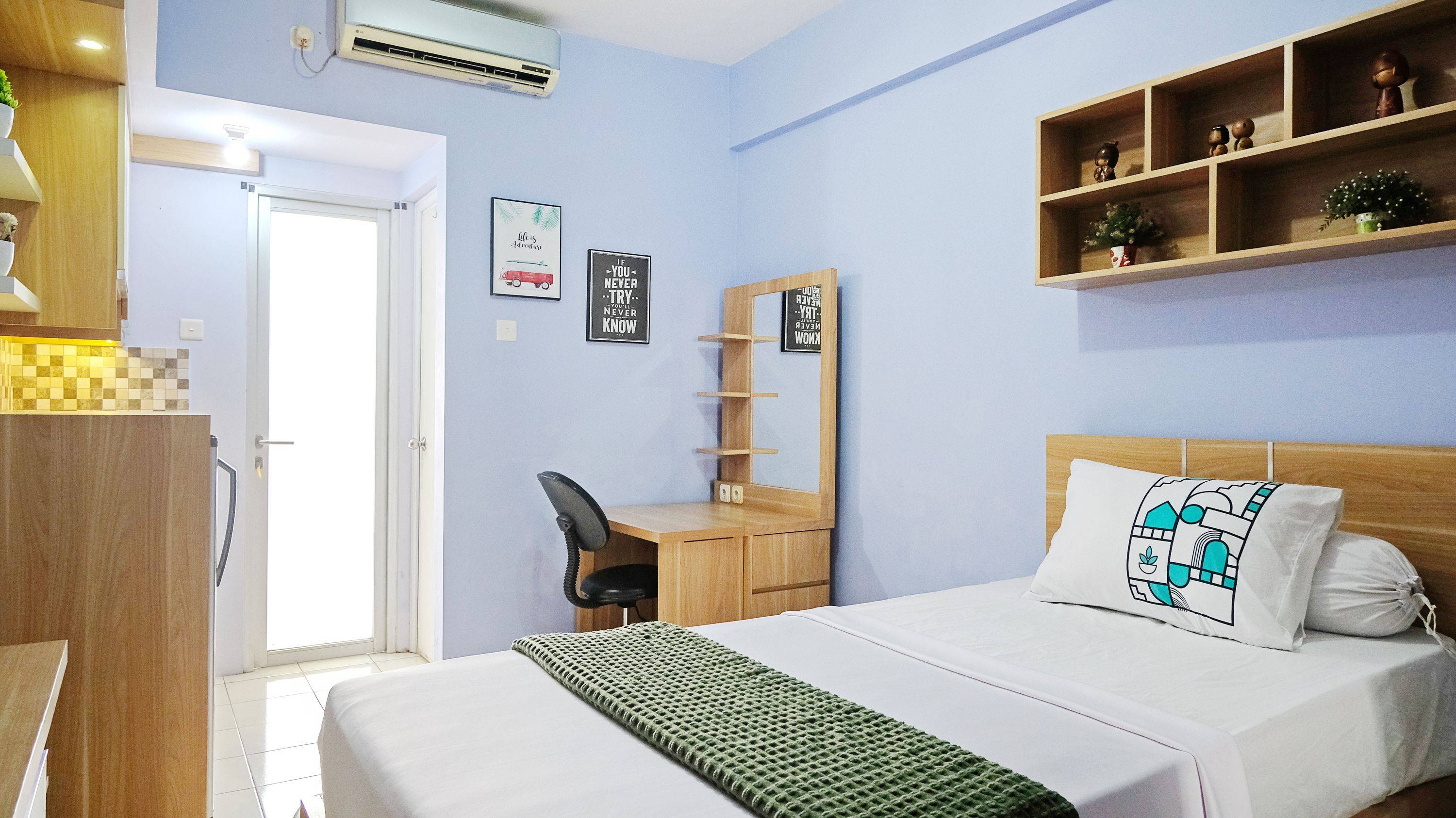 Studio Twin Single Sliding A