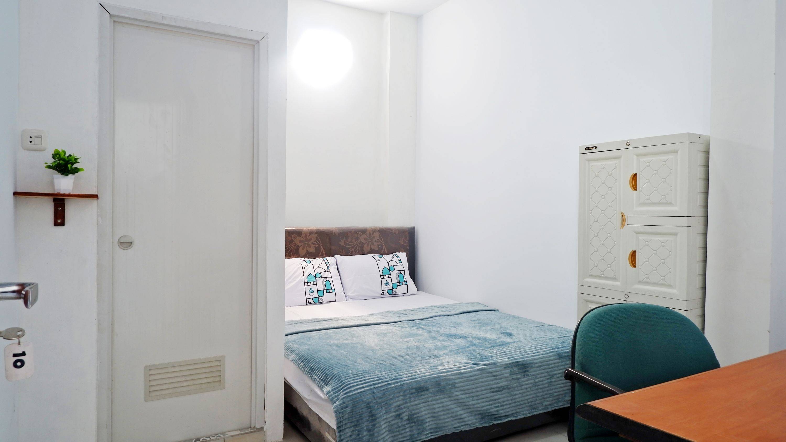 Ceria 3 Home Puri Anjasmoro Semarang Compact Queen