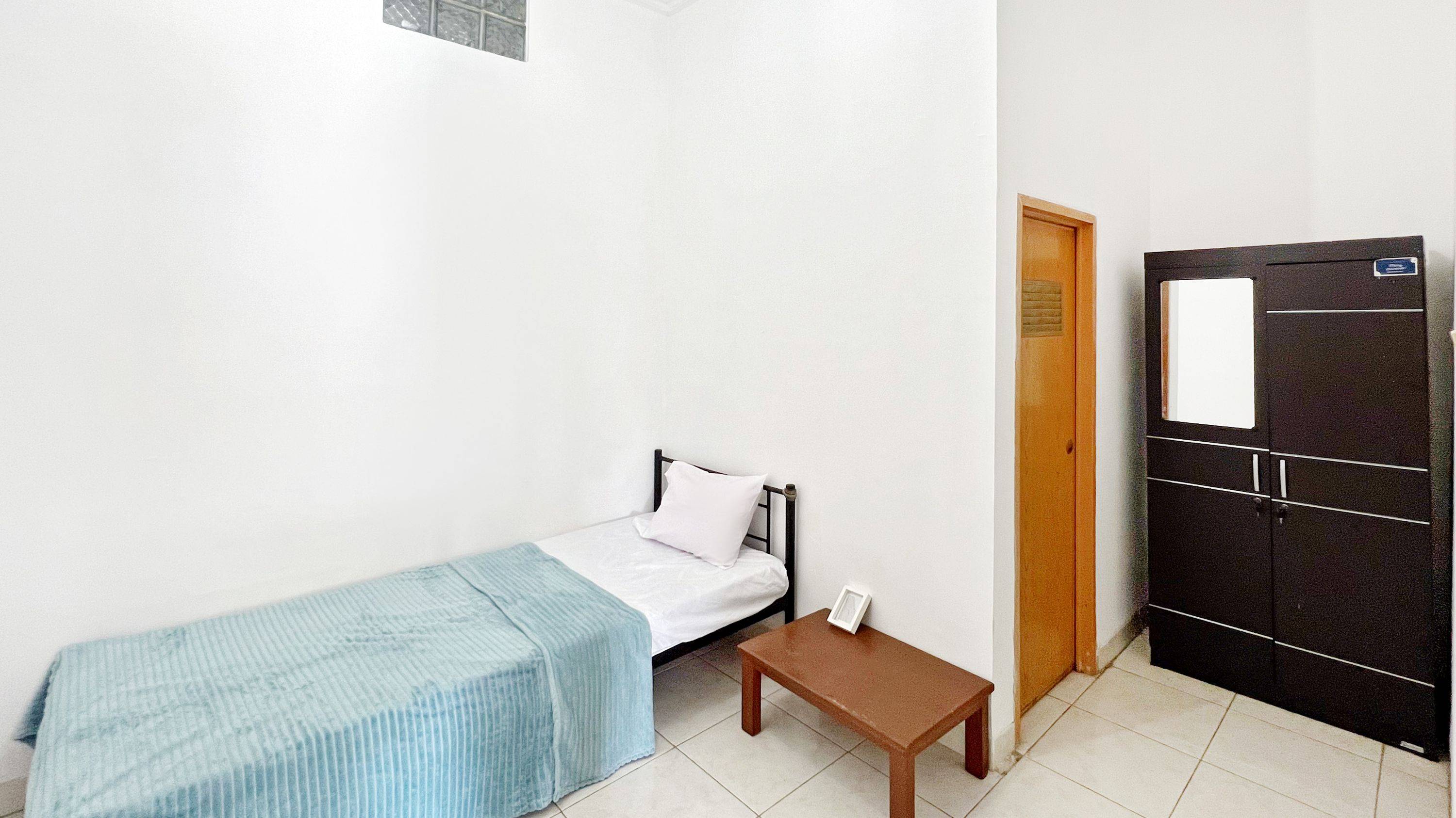 Yanti Home Beji Margonda Depok Compact Single A