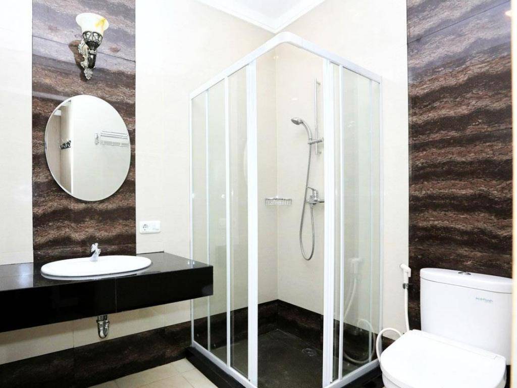 https://images.rukita.co/rkt-staging1-media/buildings/building/1194115_16041514500041541076_evnT2wb.jpg