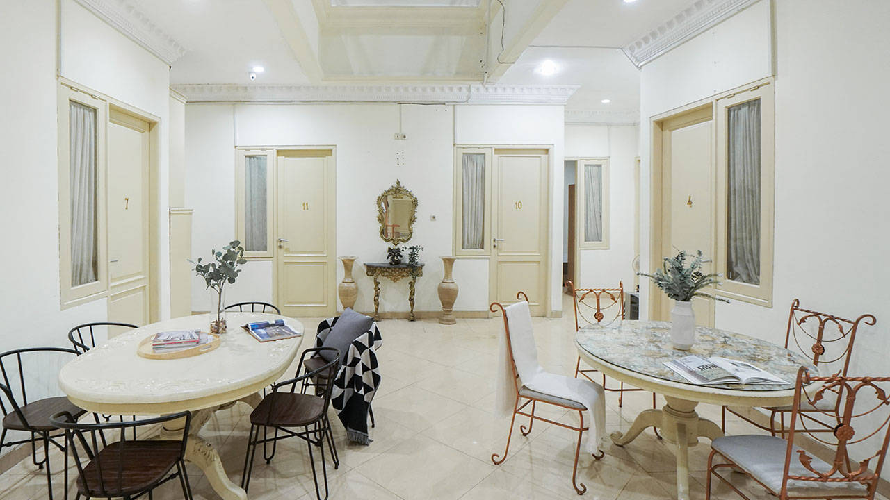 https://images.rukita.co/rkt-staging1-media/buildings/building/Rukita-Cempaka-Putih-Room-18_Maret-2020_113_edited.jpg
